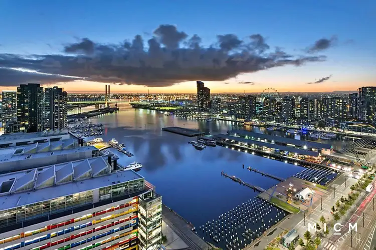3102/100 Harbour Esplanade, Docklands VIC 3008