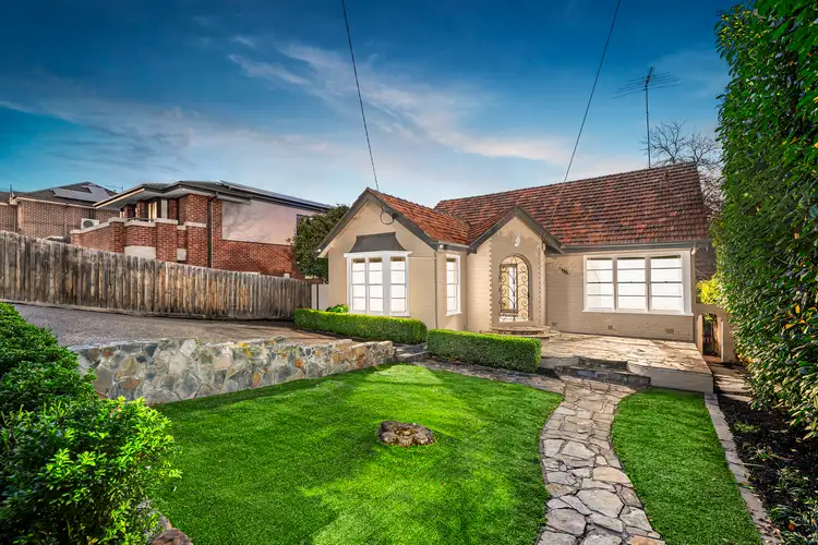 134 Warrigal Road, Camberwell VIC 3124