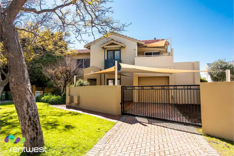 1/14 MacLeod Road, Applecross WA 6153
