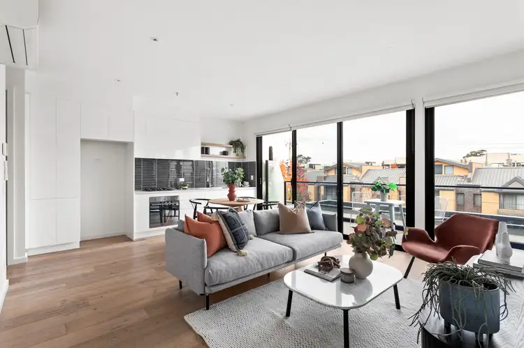 202/15 Manchester Grove, Glen Huntly VIC 3163