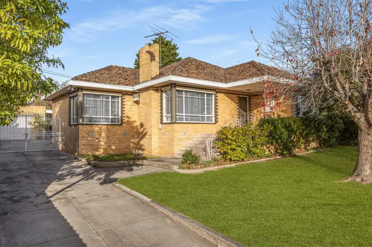 4 Sunnyside Road, Mount Waverley VIC 3149