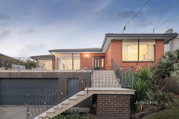 18 McAuley Drive, Rosanna VIC 3084