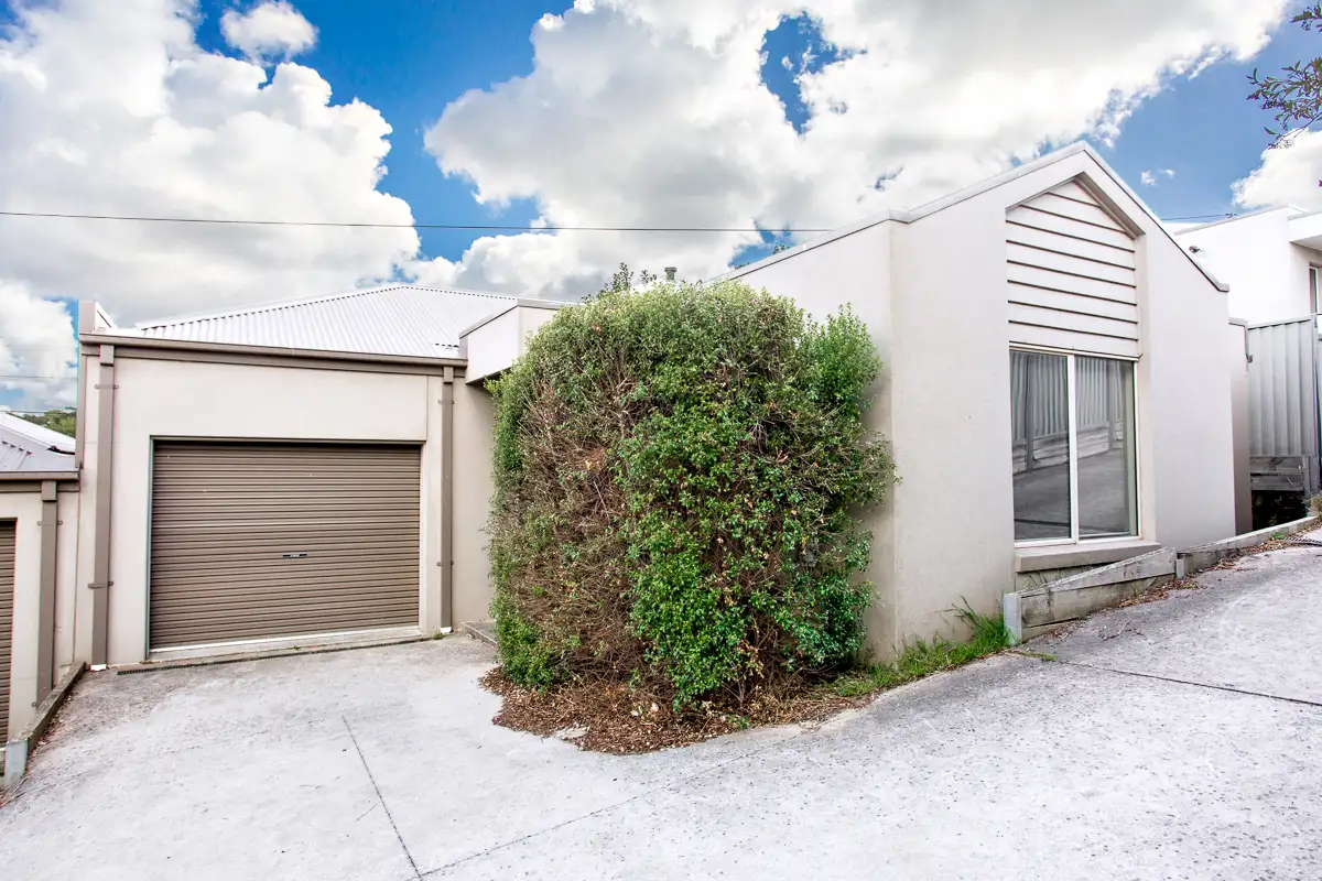 Main view of Homely townhouse listing, 3/417 Peel Street North, Black Hill VIC 3350