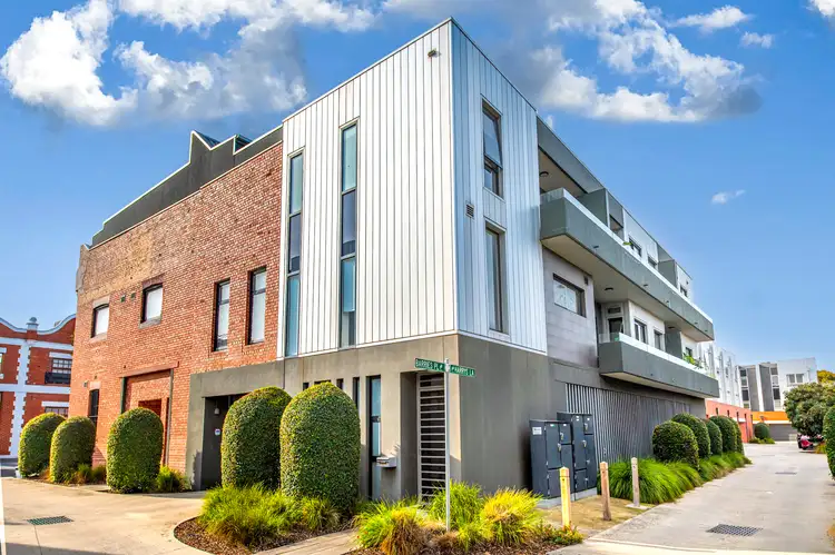 12 Stan Street, Clifton Hill VIC 3068