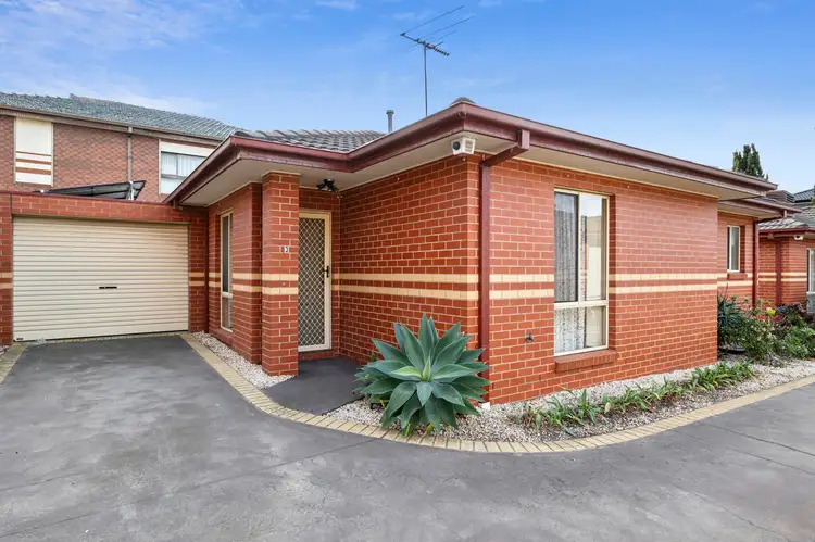 Main view of Homely unit listing, 3/15-17 Springs Road, Clayton South VIC 3169