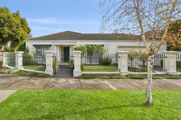 7A Woodstock Road, Mount Waverley VIC 3149