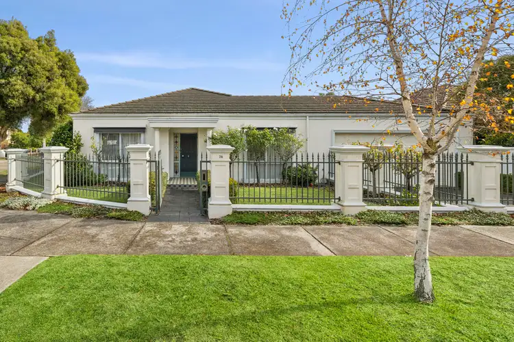 7A Woodstock Road, Mount Waverley VIC 3149