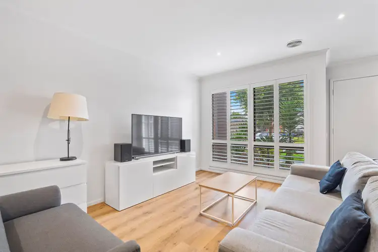 Fifth view of Homely townhouse listing, 8 St James Park Drive, Mulgrave VIC 3170