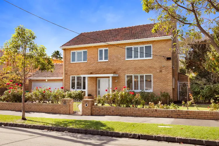 30 Sussex Street, Brighton VIC 3186
