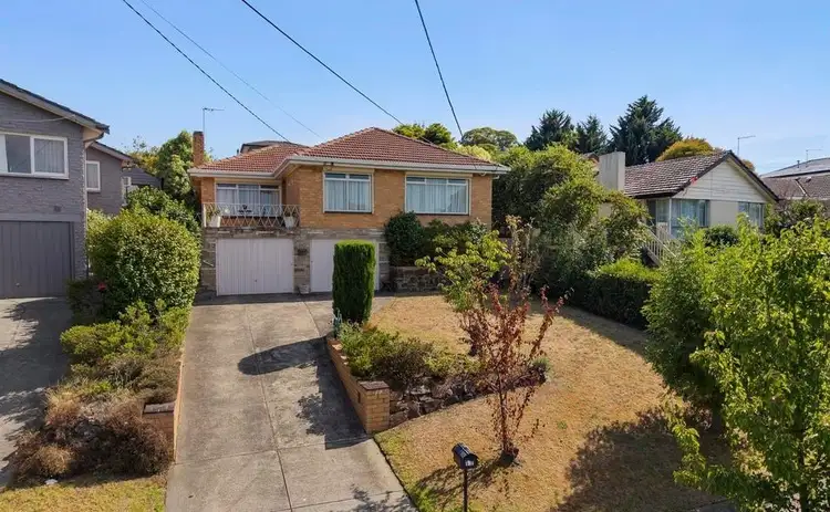 17 Edgevale Road, Bulleen VIC 3105
