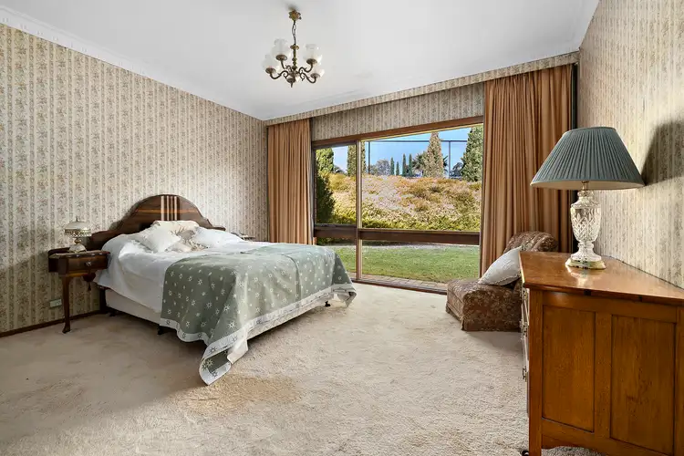 Fifth view of Homely house listing, 4 Meribil Close, Mount Eliza VIC 3930