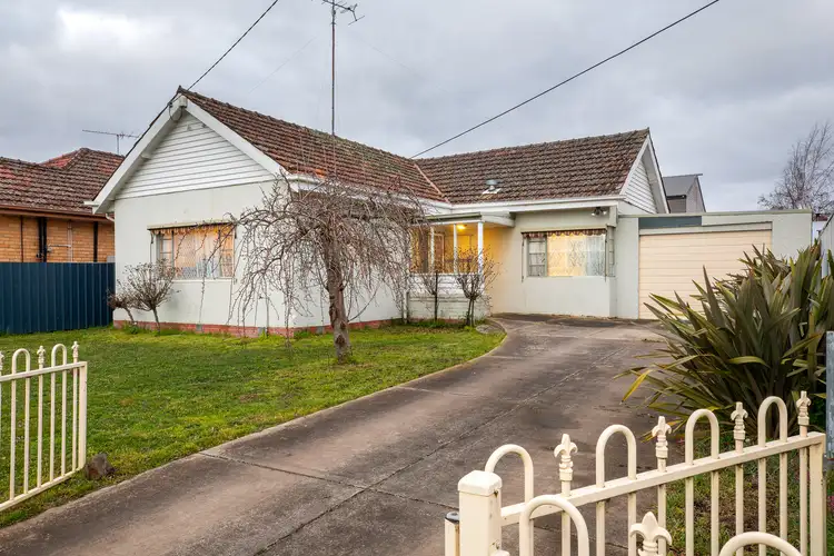 218 Dowling Street, Wendouree VIC 3355