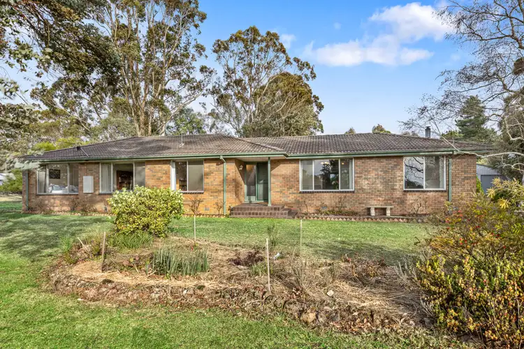 6 Dorringtons Road, Warrenheip VIC 3352