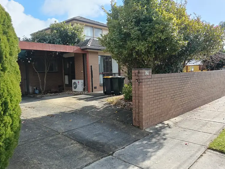 Second view of Homely house listing, 2 Palm Beach Crescent, Mount Waverley VIC 3149