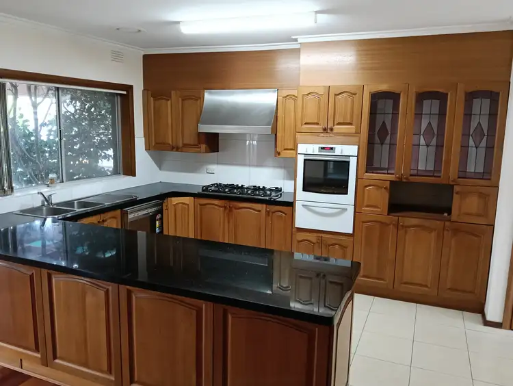 Fourth view of Homely house listing, 2 Palm Beach Crescent, Mount Waverley VIC 3149
