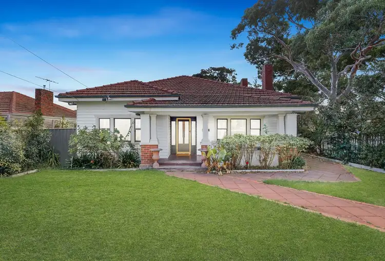 15 Hannaslea Street, Box Hill VIC 3128