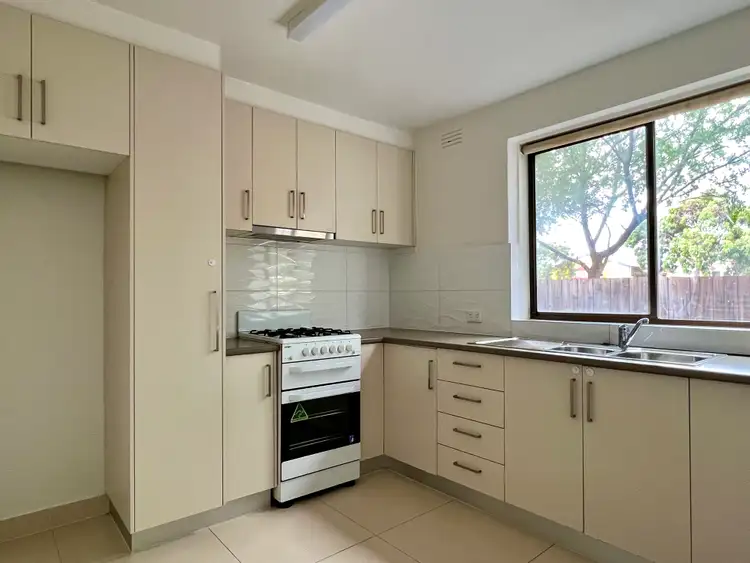 Third view of Homely apartment listing, 1/6 Vickery Street, Bentleigh VIC 3204
