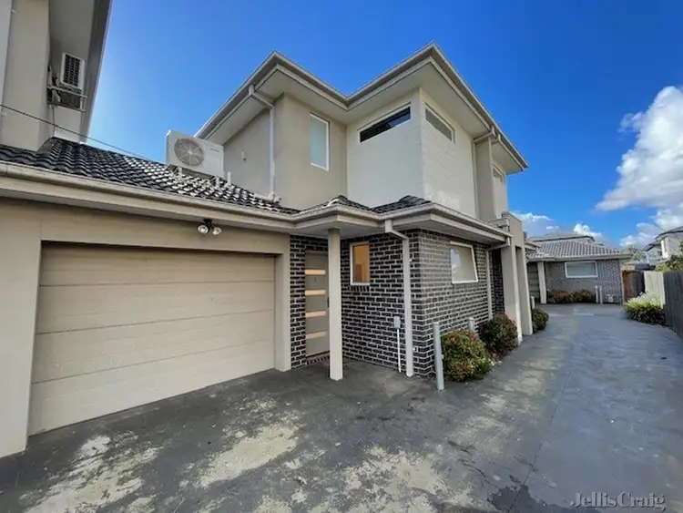 2/6 Isla Avenue, Glenroy VIC 3046