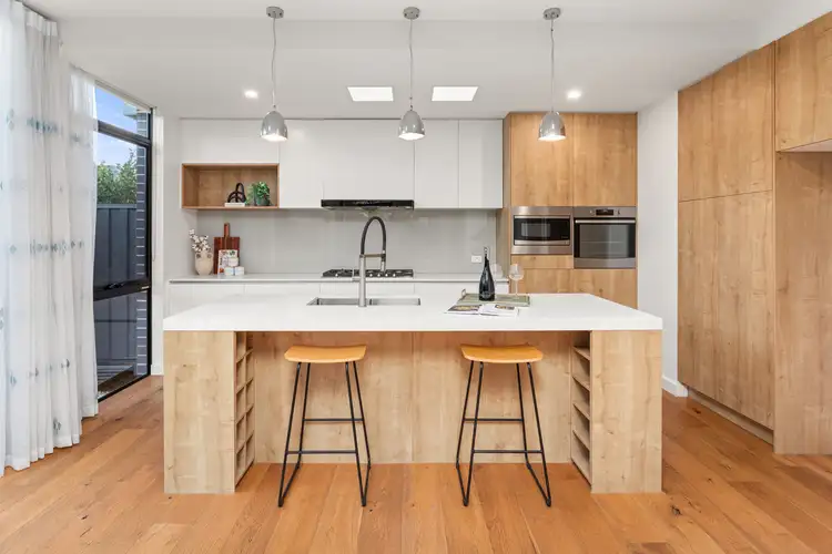 2/14 Lucerne Street, Ashburton VIC 3147