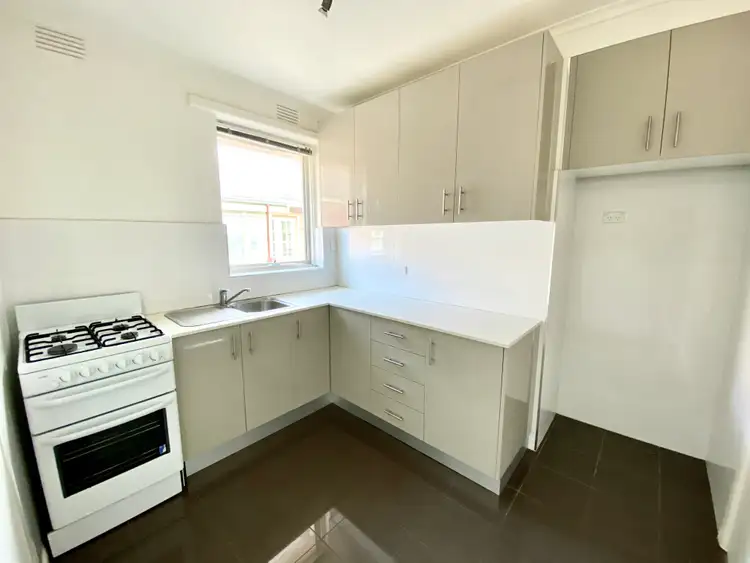 Fourth view of Homely apartment listing, 4/5 Spray Street, Elwood VIC 3184