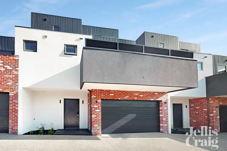 2 & 3/3 Duckmanton Court, Bentleigh East VIC 3165