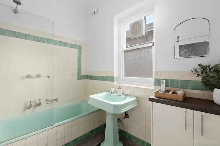 Fifth view of Homely apartment listing, 3/9 Coppin Grove, Hawthorn VIC 3122