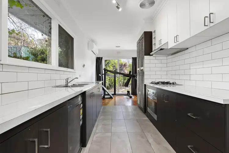 Fifth view of Homely house listing, 2 Eton Street, Wendouree VIC 3355