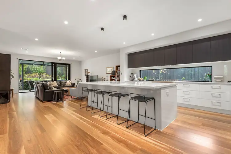 33 Cochran Avenue, Camberwell VIC 3124