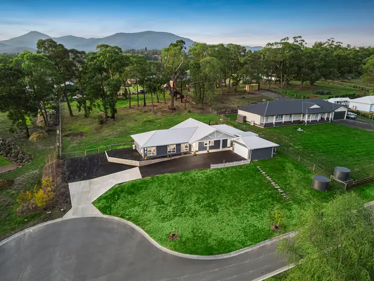 5 Olive Grove, Healesville VIC 3777