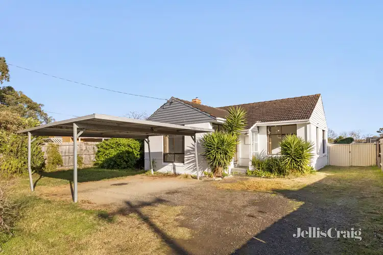 19 Timor Parade, Heidelberg West VIC 3081