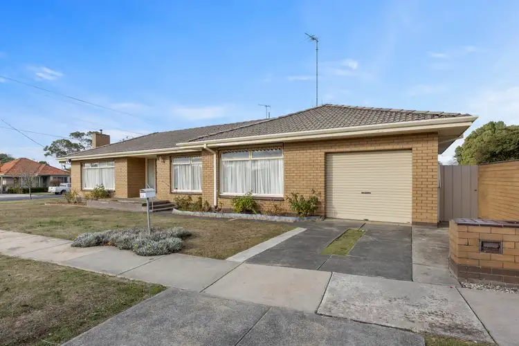 1141 Grevillea Road, Wendouree VIC 3355