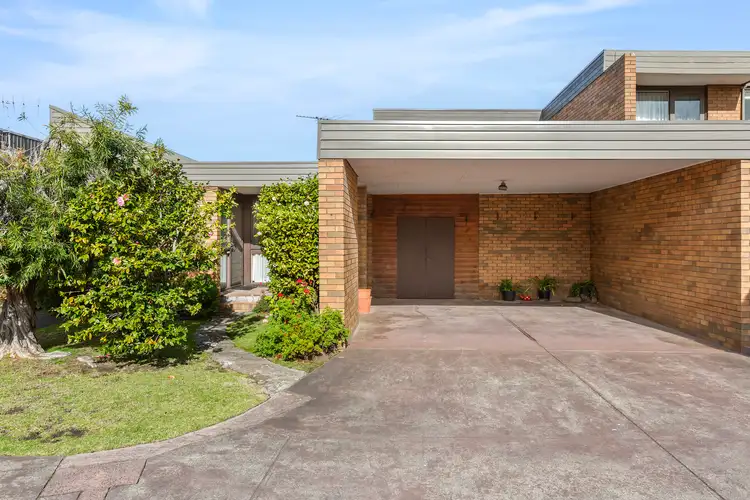 6/3 Hermitage Road, Newtown VIC 3220