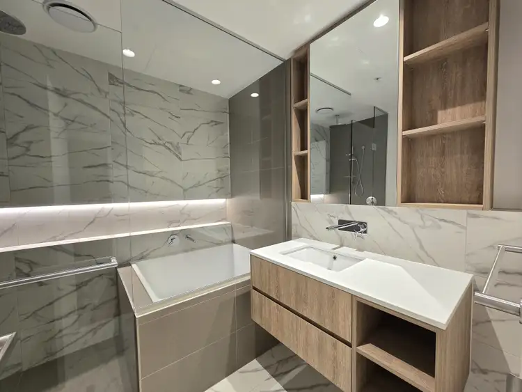 Fourth view of Homely apartment listing, 1801D/648 Lonsdale Street, Melbourne VIC 3000