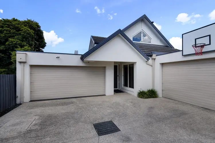 2/9 Woodlands Grove, Malvern East VIC 3145