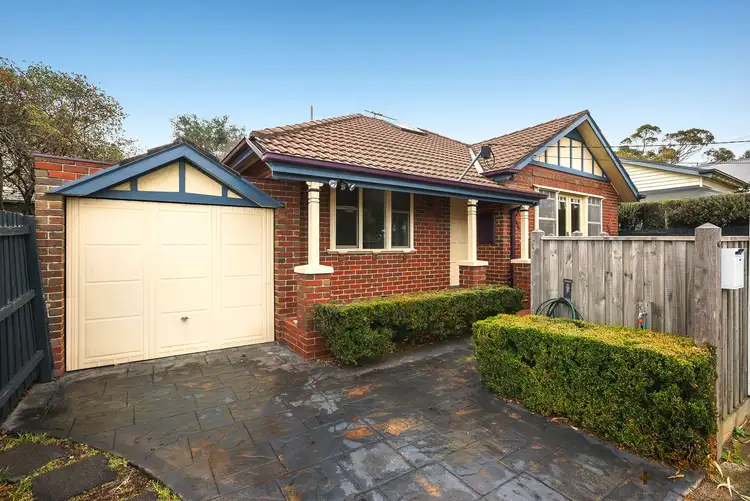 19 Isabella Street