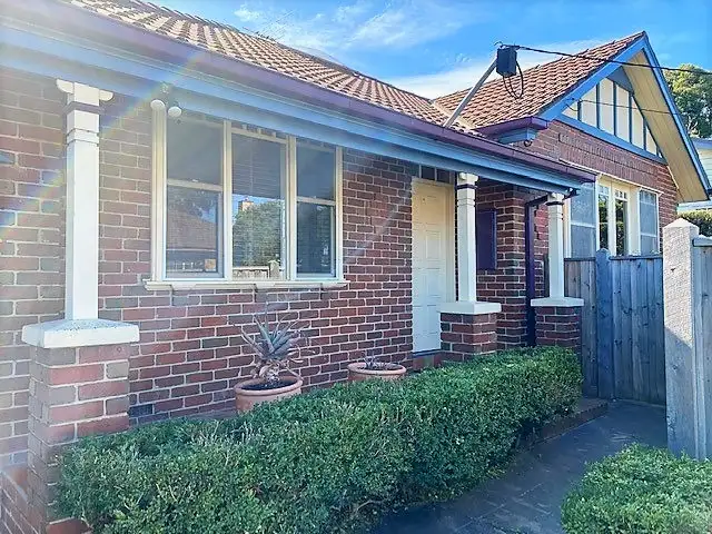 19 Isabella Street, Parkdale VIC 3195