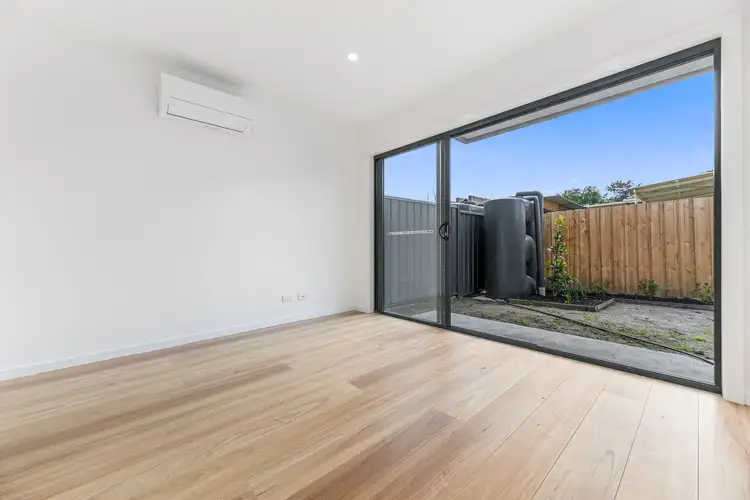 3/4 Hillside Street, Springvale VIC 3171