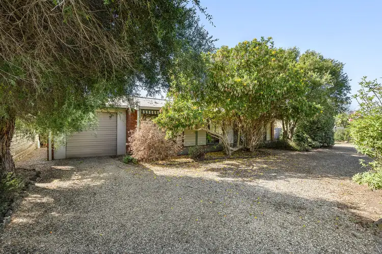 122 Wallington Rd, Ocean Grove VIC 3226