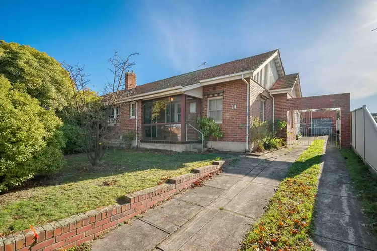 14 Walsh Avenue, Ballarat North VIC 3350