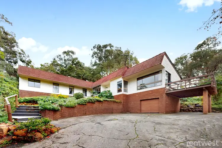 34 Croyden Rd, Roleystone WA 6111