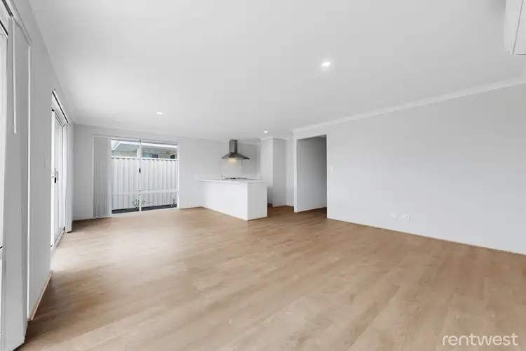 Fourth view of Homely house listing, 15 Palmerston Lp, Hilbert WA 6112