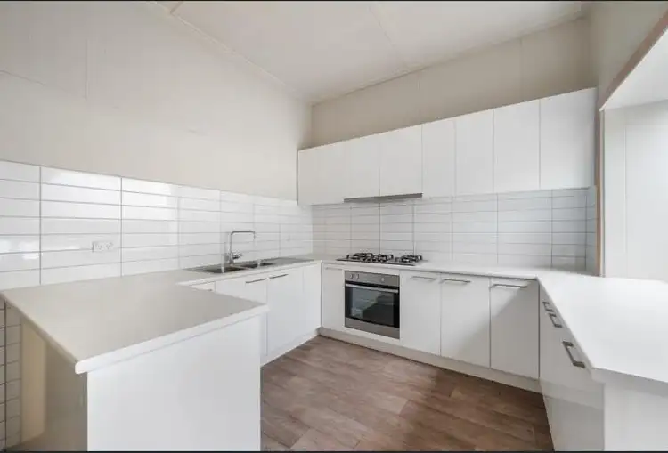 Upstairs/772 Glen Huntly Road, Caulfield South VIC 3162