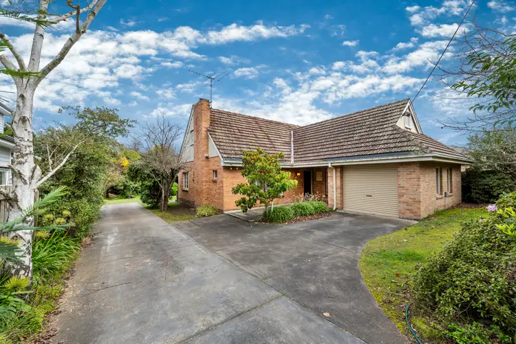 46 South Parade, Blackburn VIC 3130