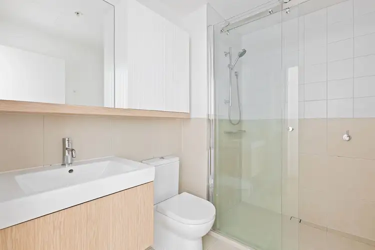 Fifth view of Homely apartment listing, 102/15 Bond Street, Caulfield North VIC 3161