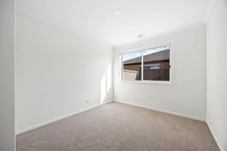 Fifth view of Homely house listing, 72 Willoby Drive, Alfredton VIC 3350