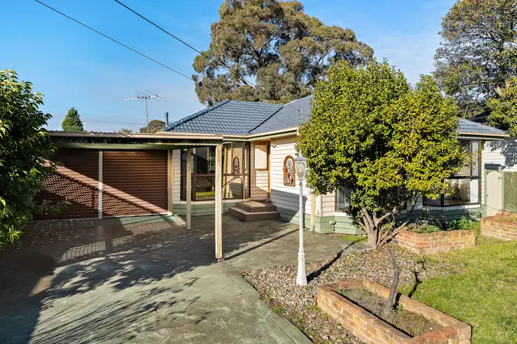 16 Mountfield Road, Mitcham VIC 3132