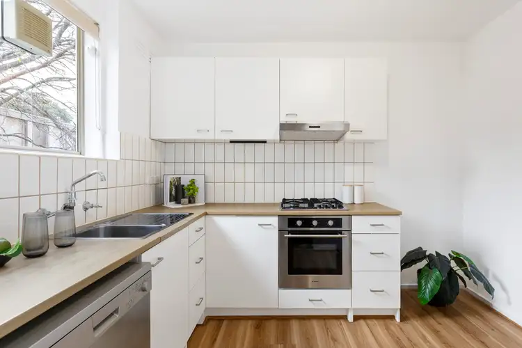 Fourth view of Homely apartment listing, 1/39 Nepean Highway, Elsternwick VIC 3185