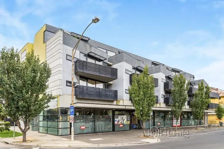 13/4 Mason Street, Newport VIC 3015