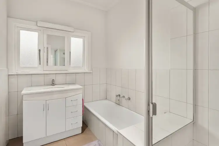 Sixth view of Homely block of units listing, 1,2& 3/38 Waverley Road, Chadstone VIC 3148