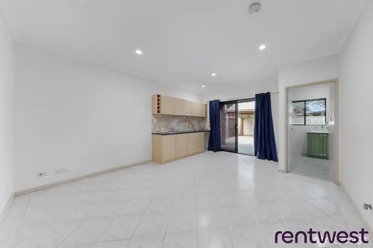 4/3 Fraser St, Rockingham WA 6168